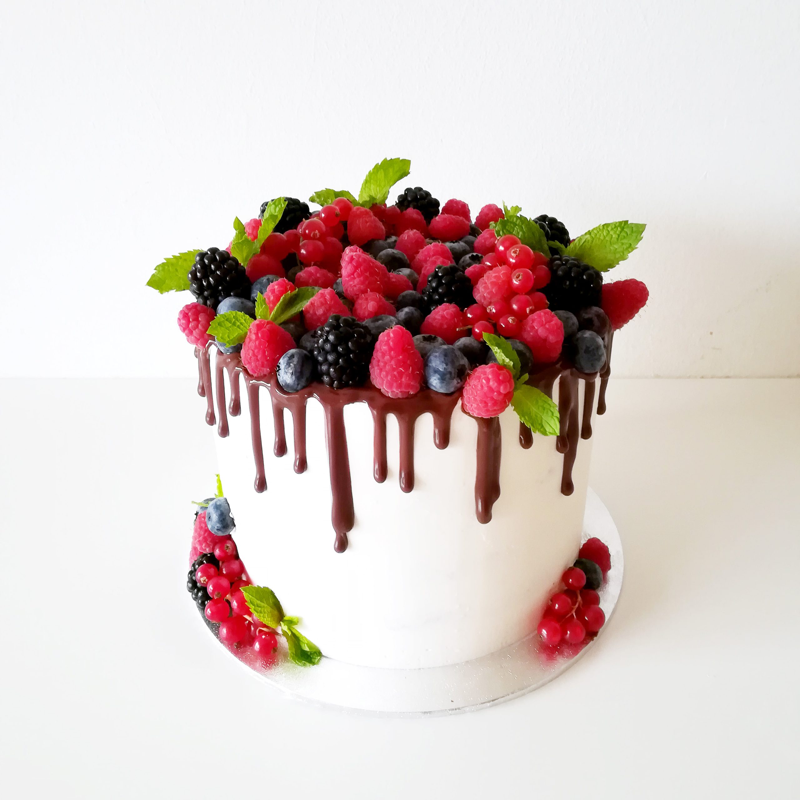 Naked cake personalizado - The Family Cakes